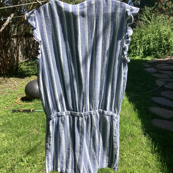 Cloth and Stone romper small - Picture 4 of 7